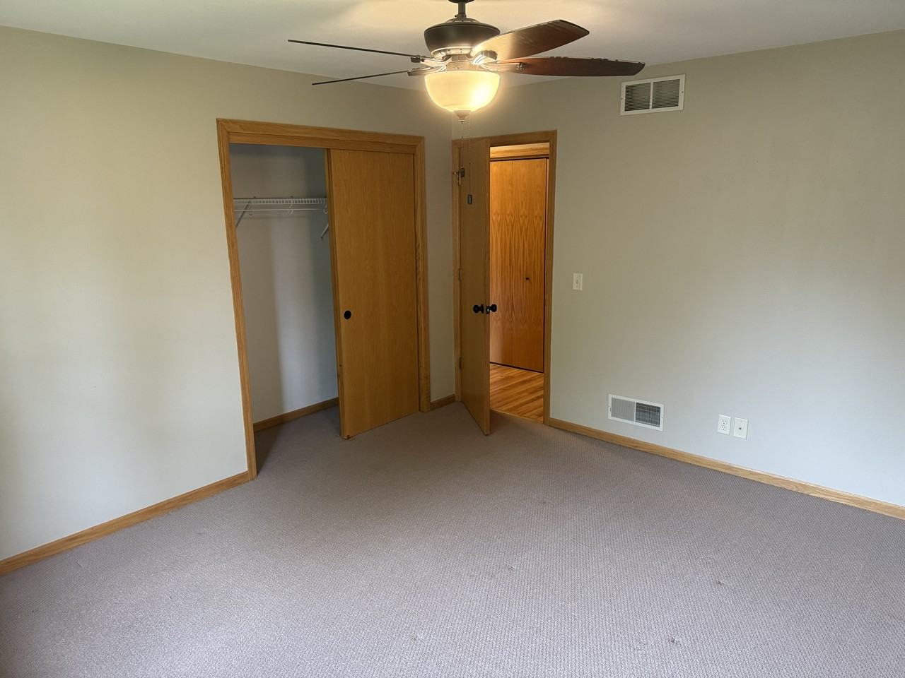 2701 N Wuthering Hills Dr #2703 - Photo 5 of 11