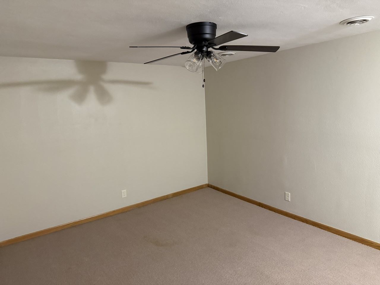 2701 N Wuthering Hills Dr #2703 - Photo 6 of 11