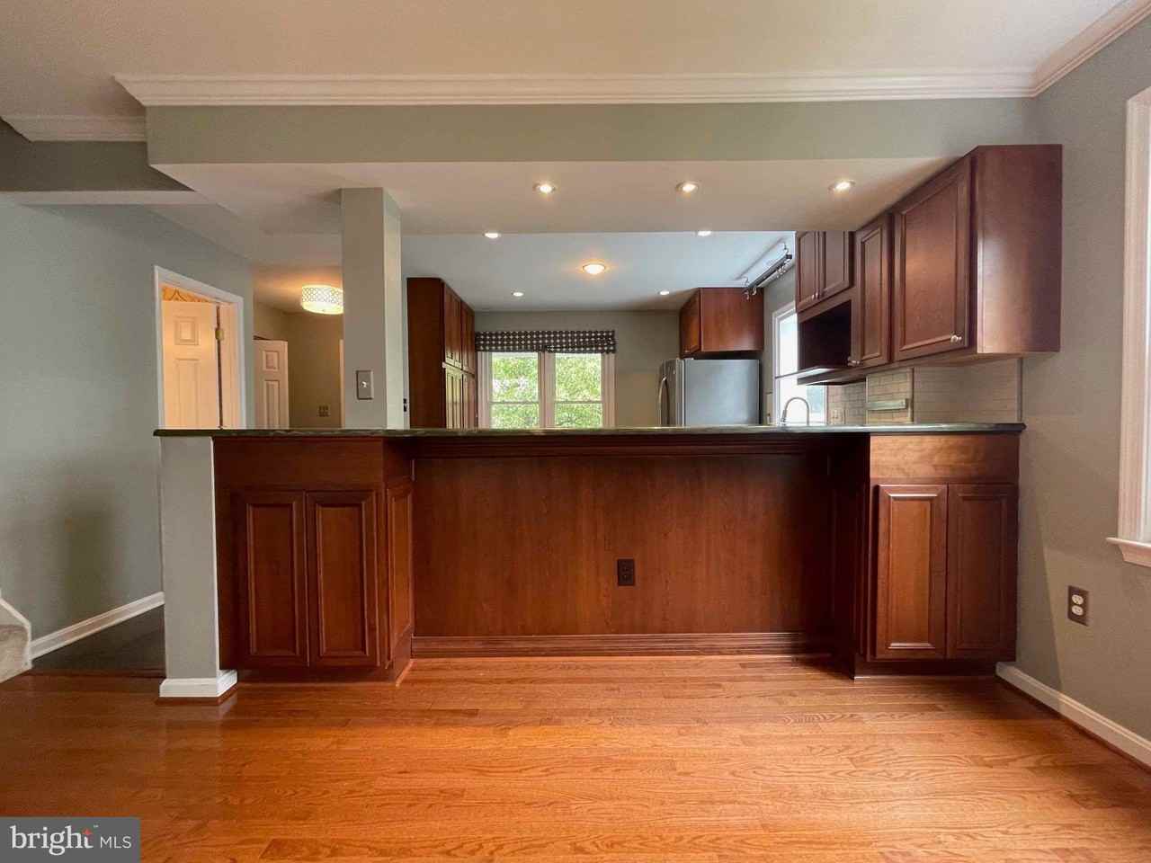 3834 13th St N - Photo 4 of 25
