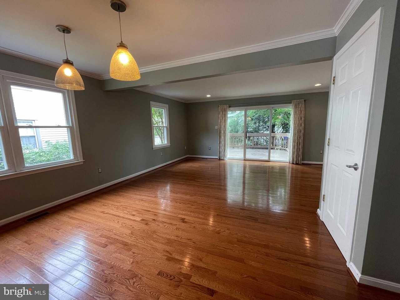 3834 13th St N - Photo 7 of 25