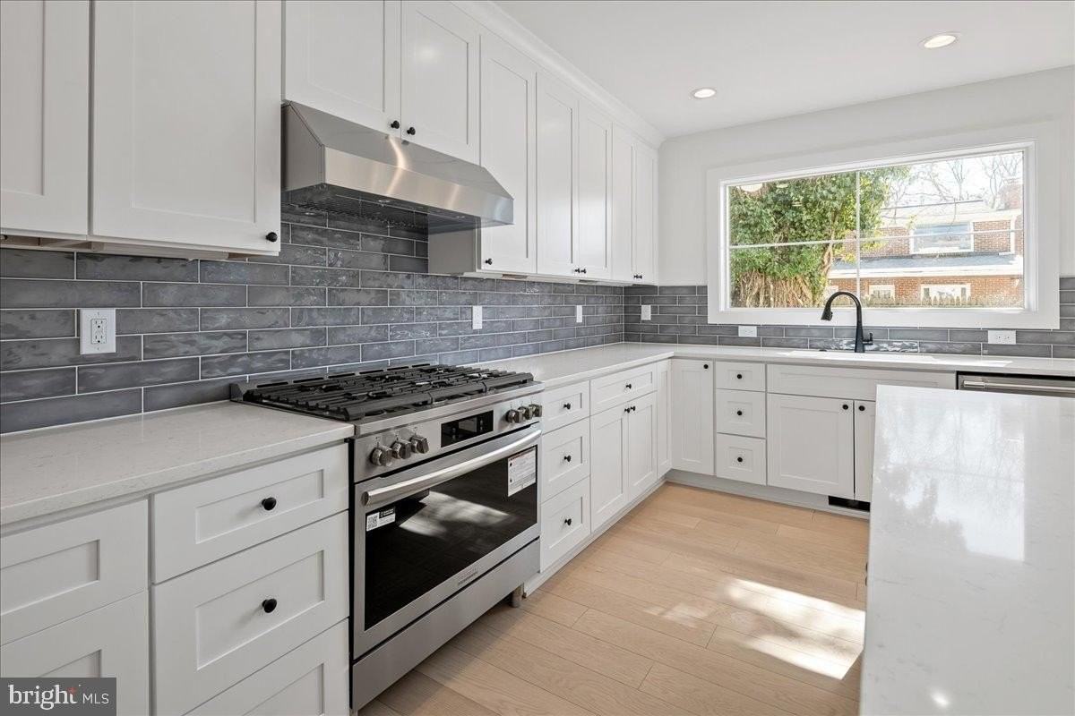 5224 28th St N - Photo 5 of 50