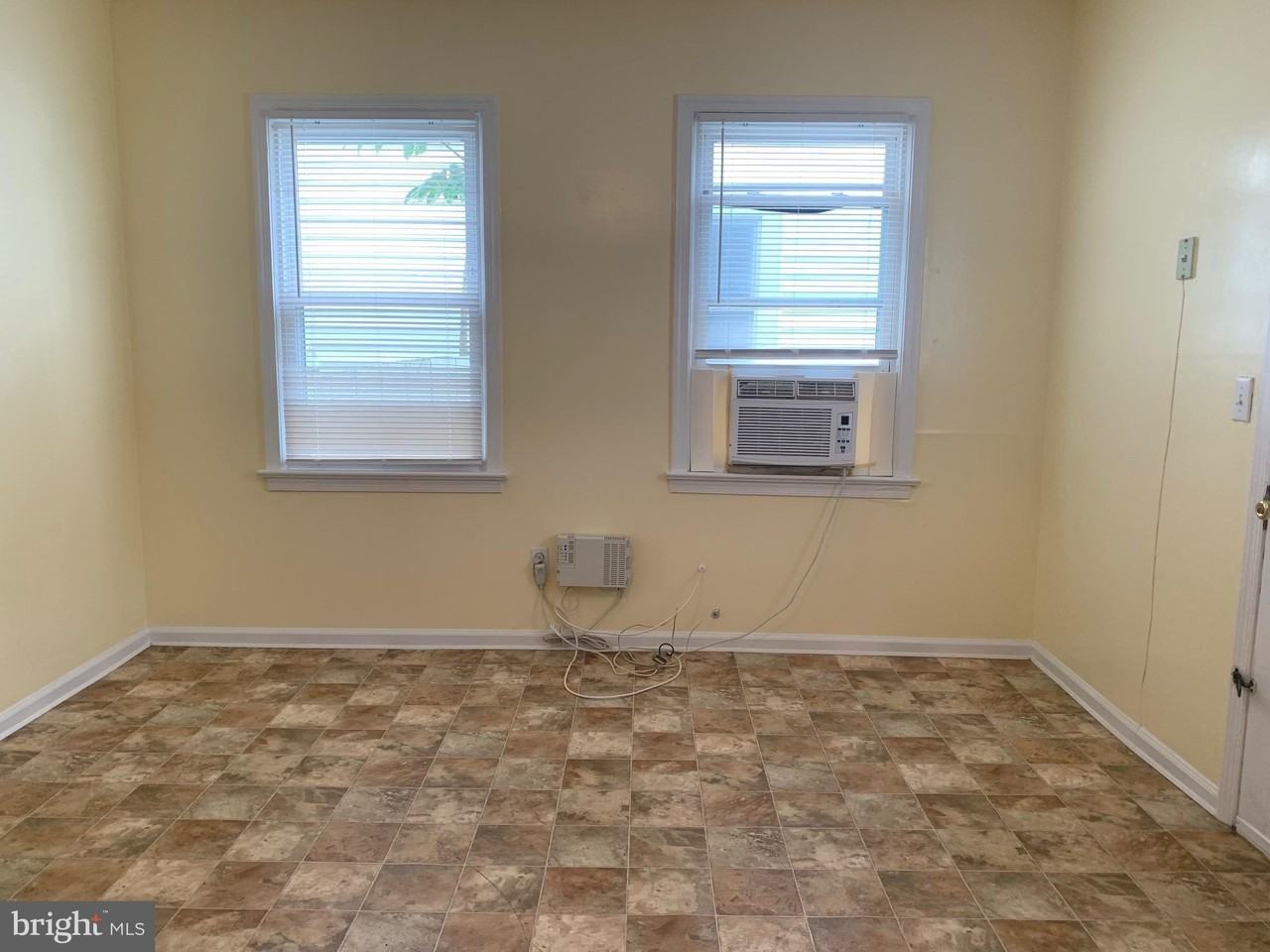 113 Hawke St - Photo 5 of 10
