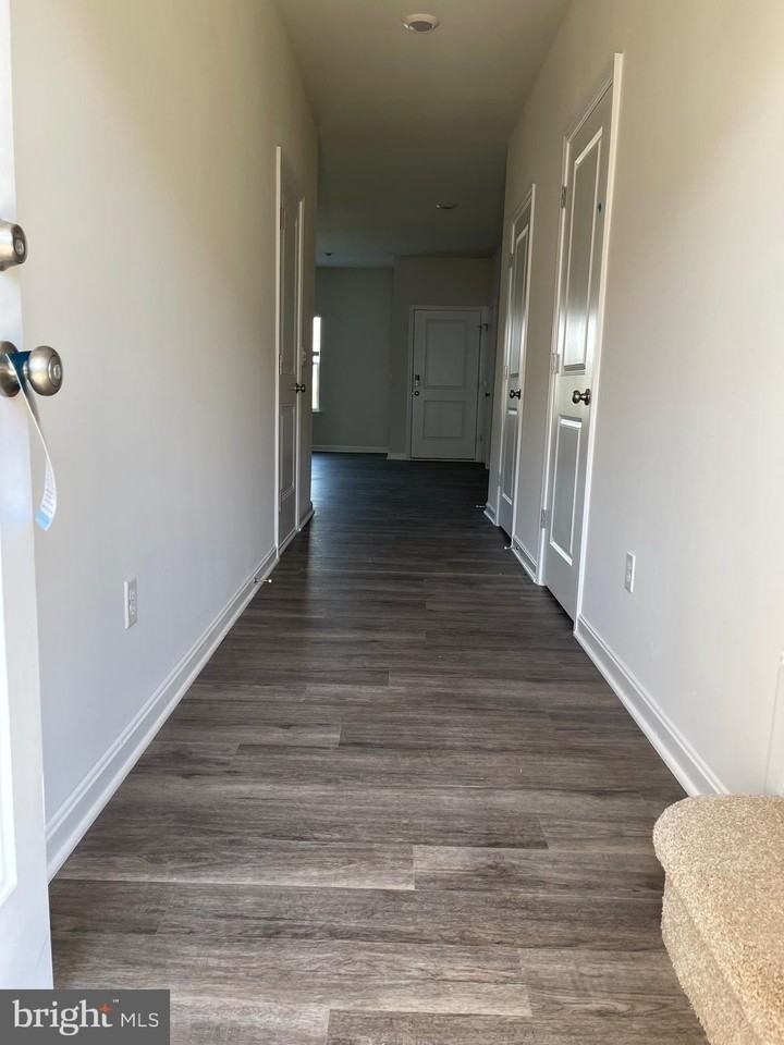 151 Tigney Dr - Photo 4 of 48