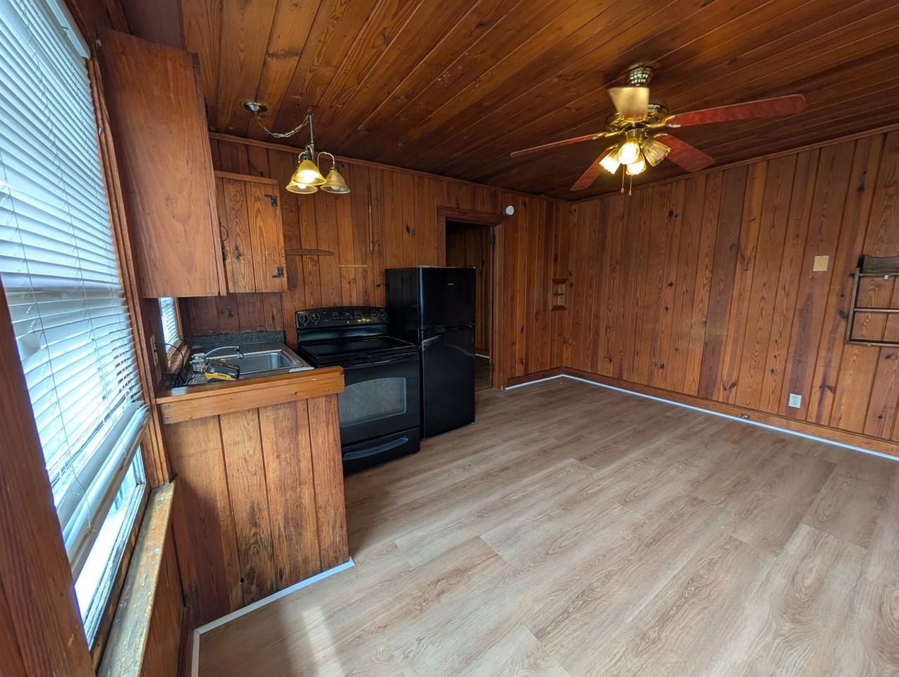4908 Juniper Bay Rd - Photo 2 of 4