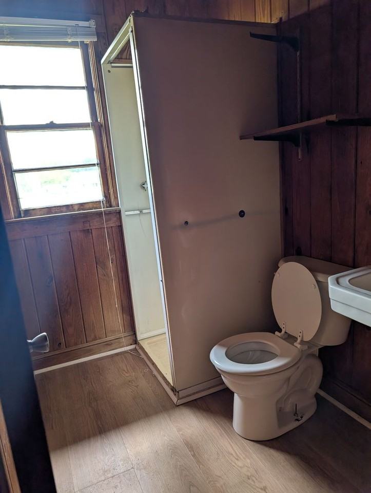 4908 Juniper Bay Rd - Photo 4 of 4
