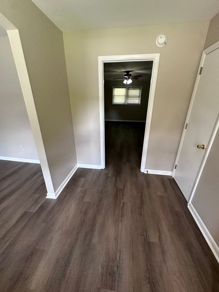 706 Fremont Pl - Photo 2 of 13