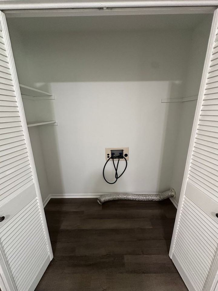 706 Fremont Pl - Photo 7 of 13