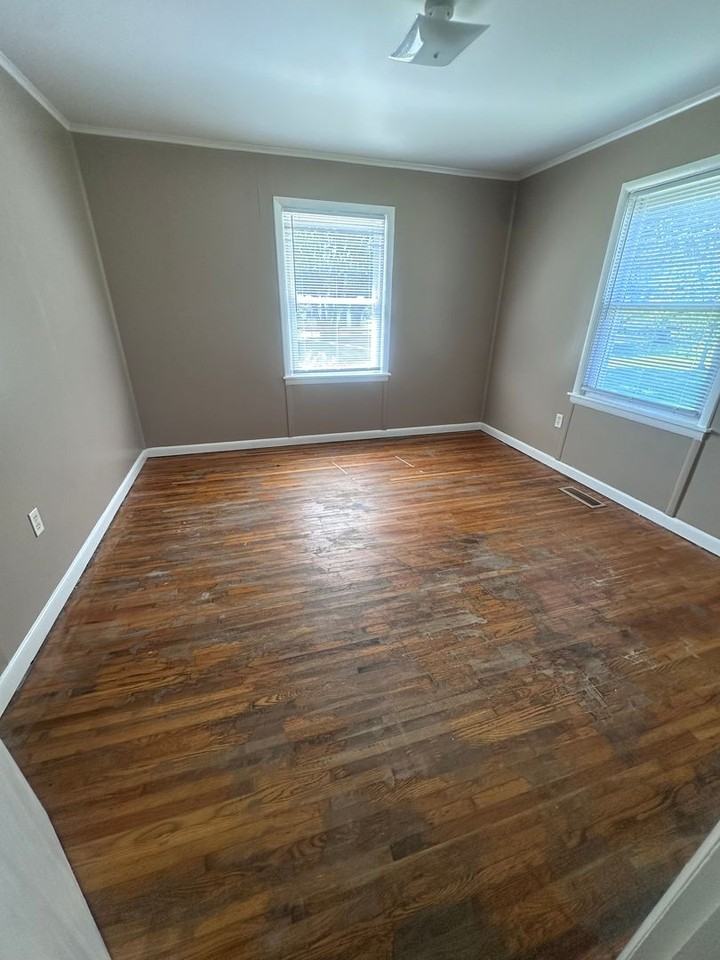 617 Vass Ln - Photo 6 of 12