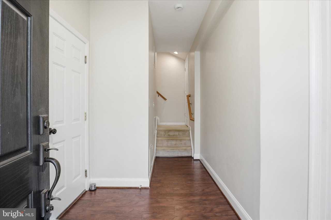21927 Bayard Ter - Photo 4 of 37
