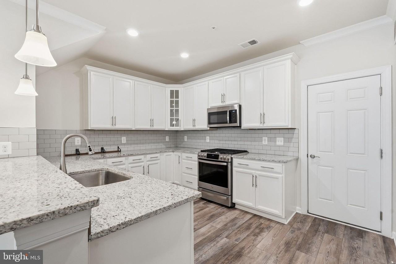 45208 Lettermore Sq - Photo 6 of 25