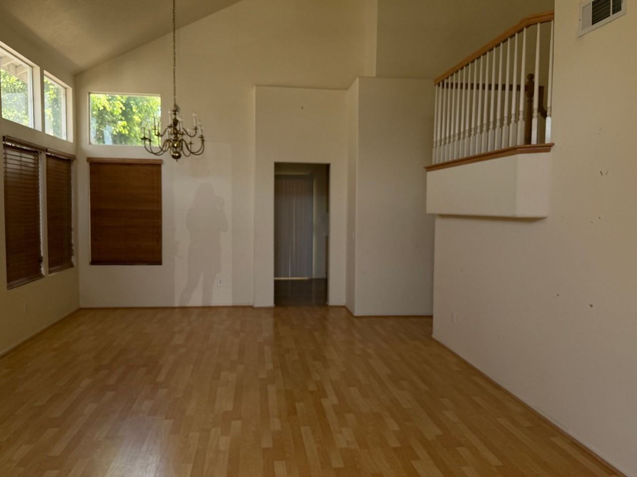 10471 Mammoth St - Photo 5 of 5
