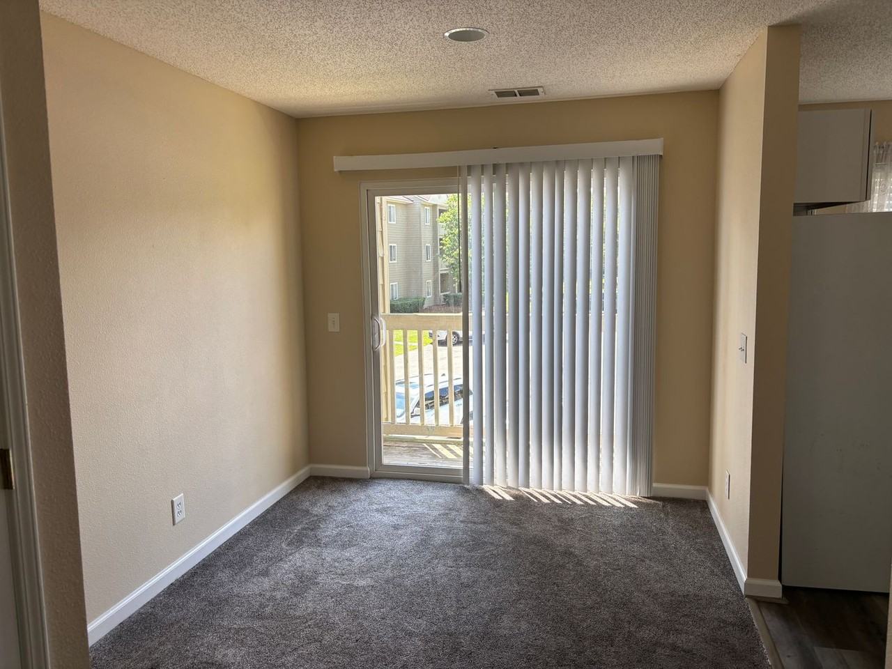 300 Myrtle Greens Dr Apt F - Photo 3 of 8