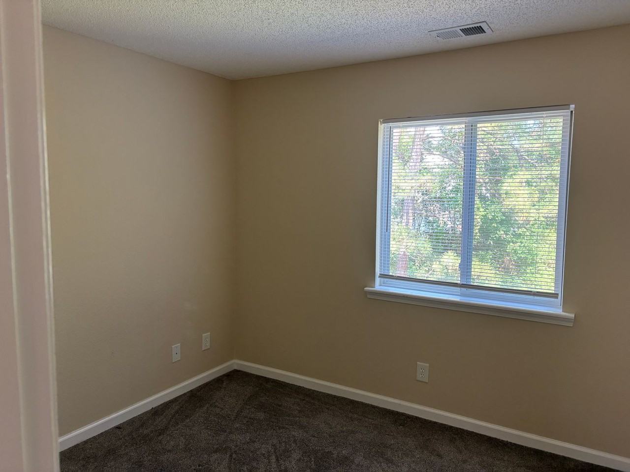 300 Myrtle Greens Dr Apt F - Photo 7 of 8