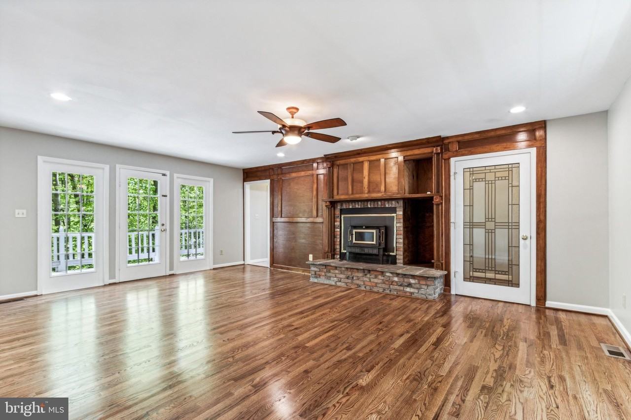 12203 Ashley Ct - Photo 6 of 22