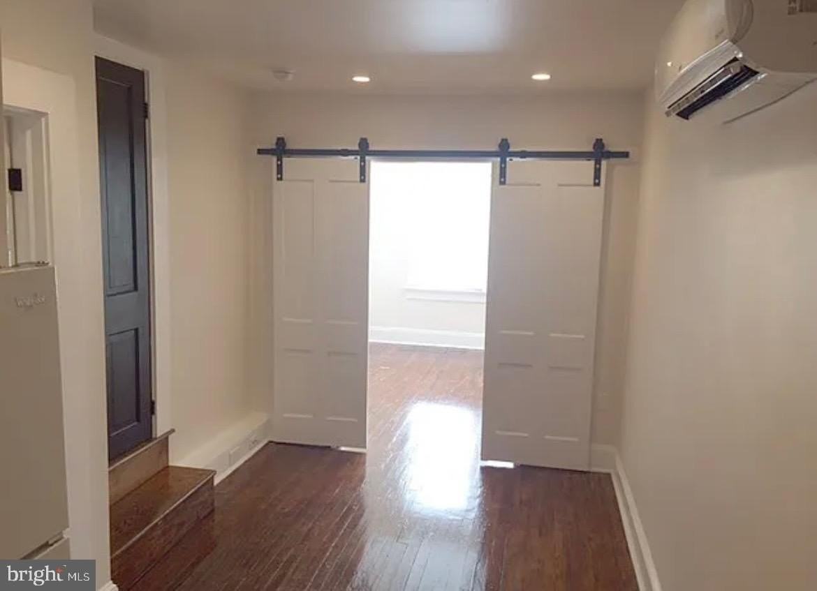 4 W Cork St #1 - Photo 2 of 6