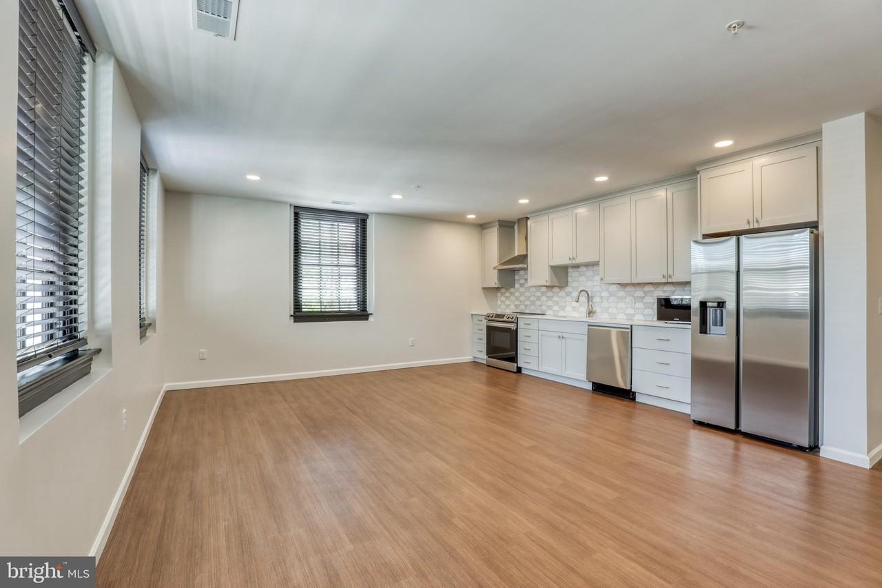 210 E Boscawen St #200 - Photo 3 of 23