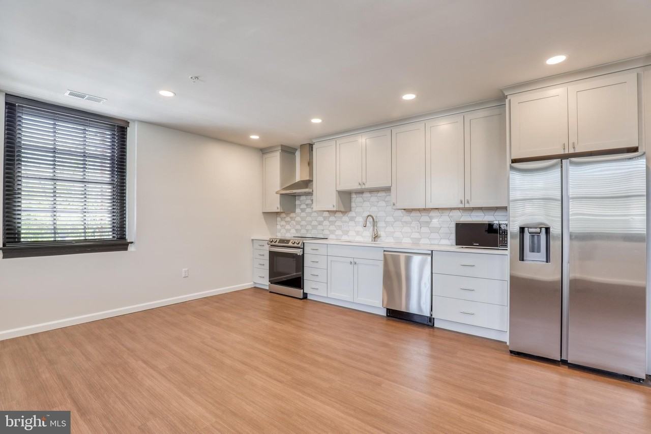 210 E Boscawen St #200 - Photo 4 of 23