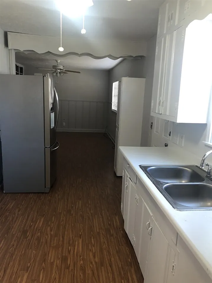 1417 Church St - Photo 3 of 8