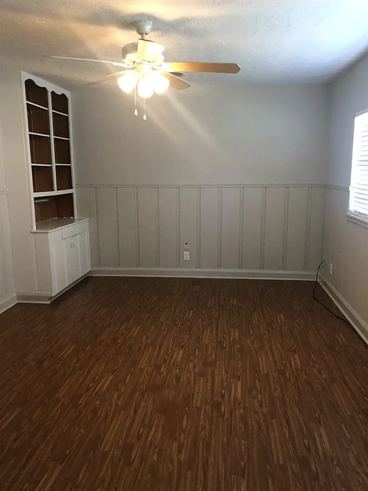 1417 Church St - Photo 6 of 8