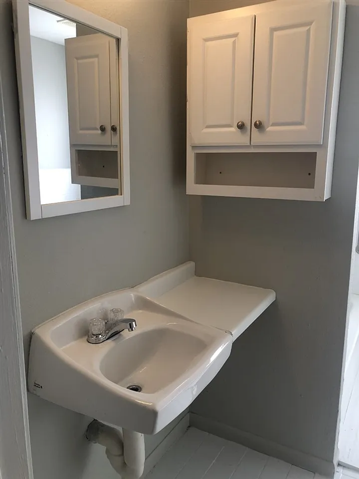 1417 Church St - Photo 7 of 8