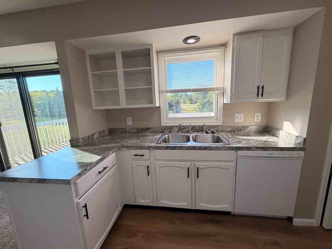 6672 Pleasantview St Ne - Photo 5 of 26