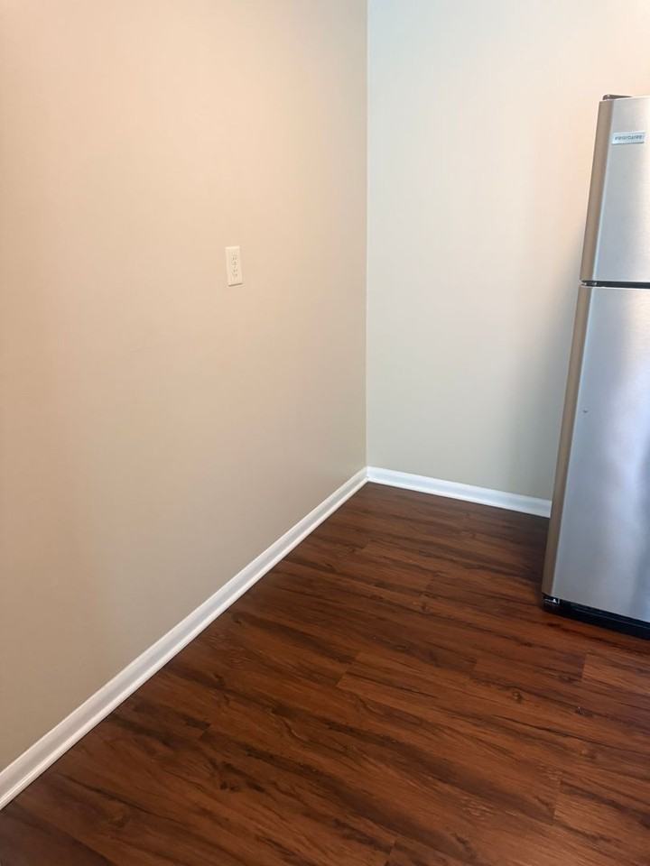 2807 Pembroke Ln - Photo 6 of 9