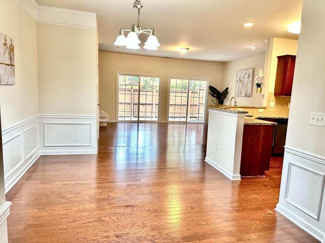 1143 Kingston Grove Dr - Photo 4 of 22