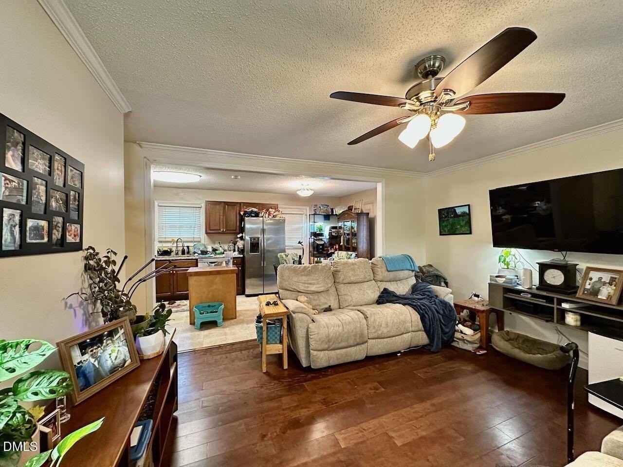 2201 Wise Pl - Photo 2 of 13