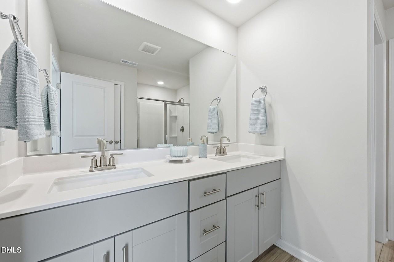 1071 Cherry Stem Rd - Photo 5 of 16