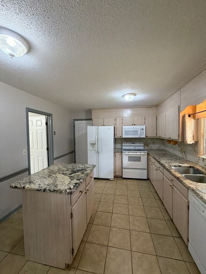 7163 Fillyaw Rd - Photo 6 of 18