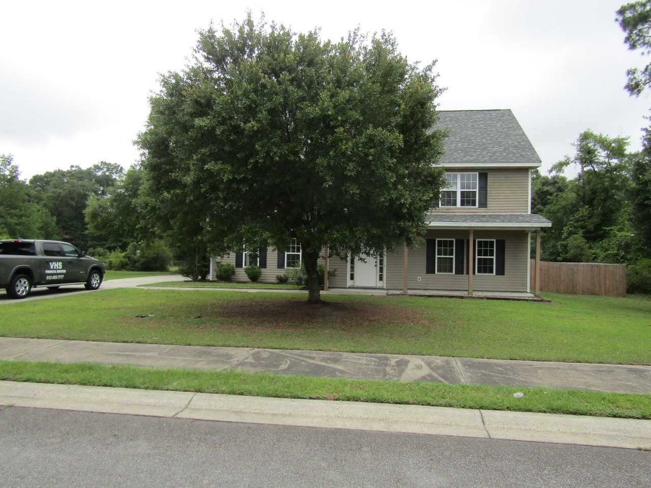 209 Ash Blvd - Photo 2 of 30