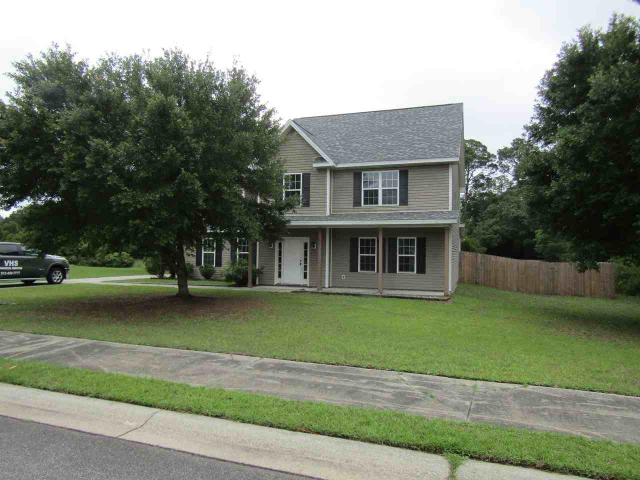 209 Ash Blvd - Photo 3 of 30