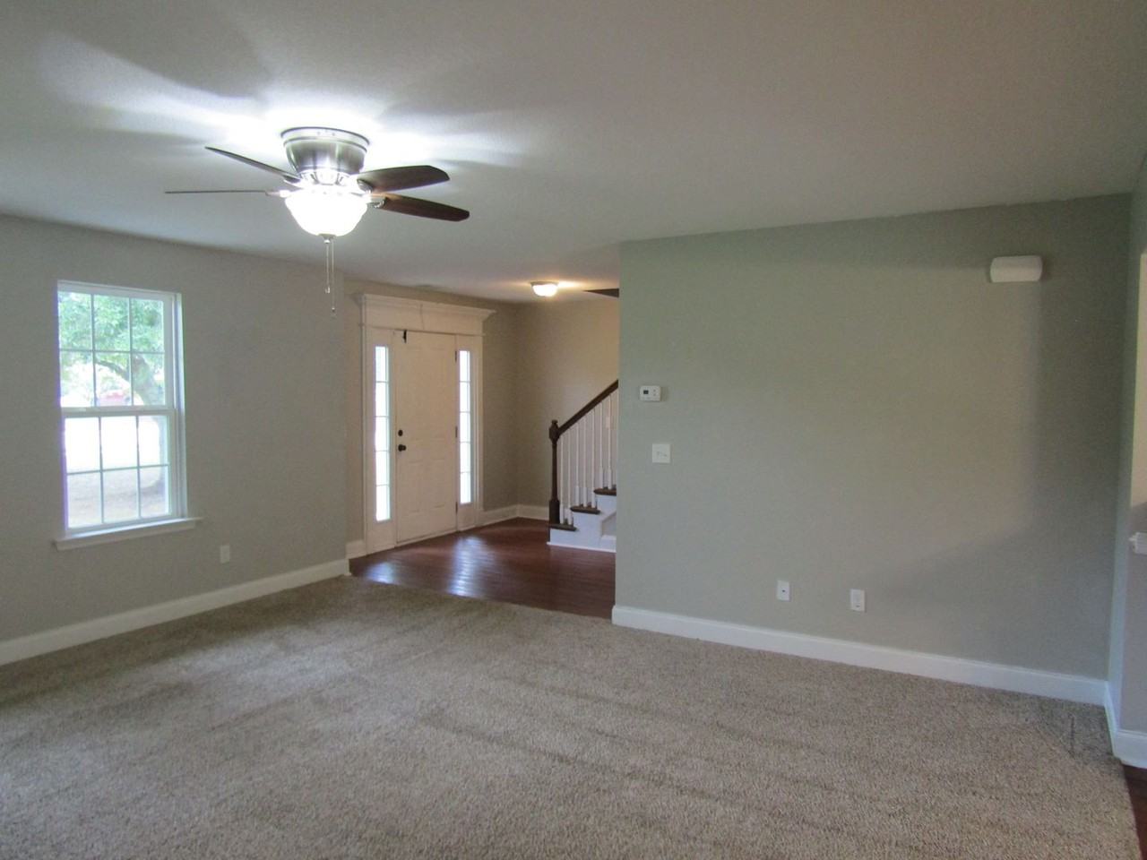 209 Ash Blvd - Photo 6 of 30