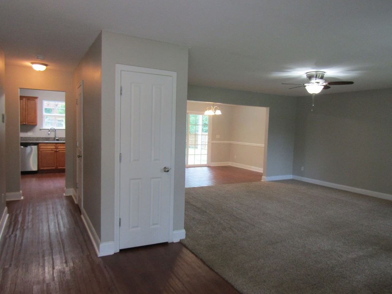 209 Ash Blvd - Photo 7 of 30