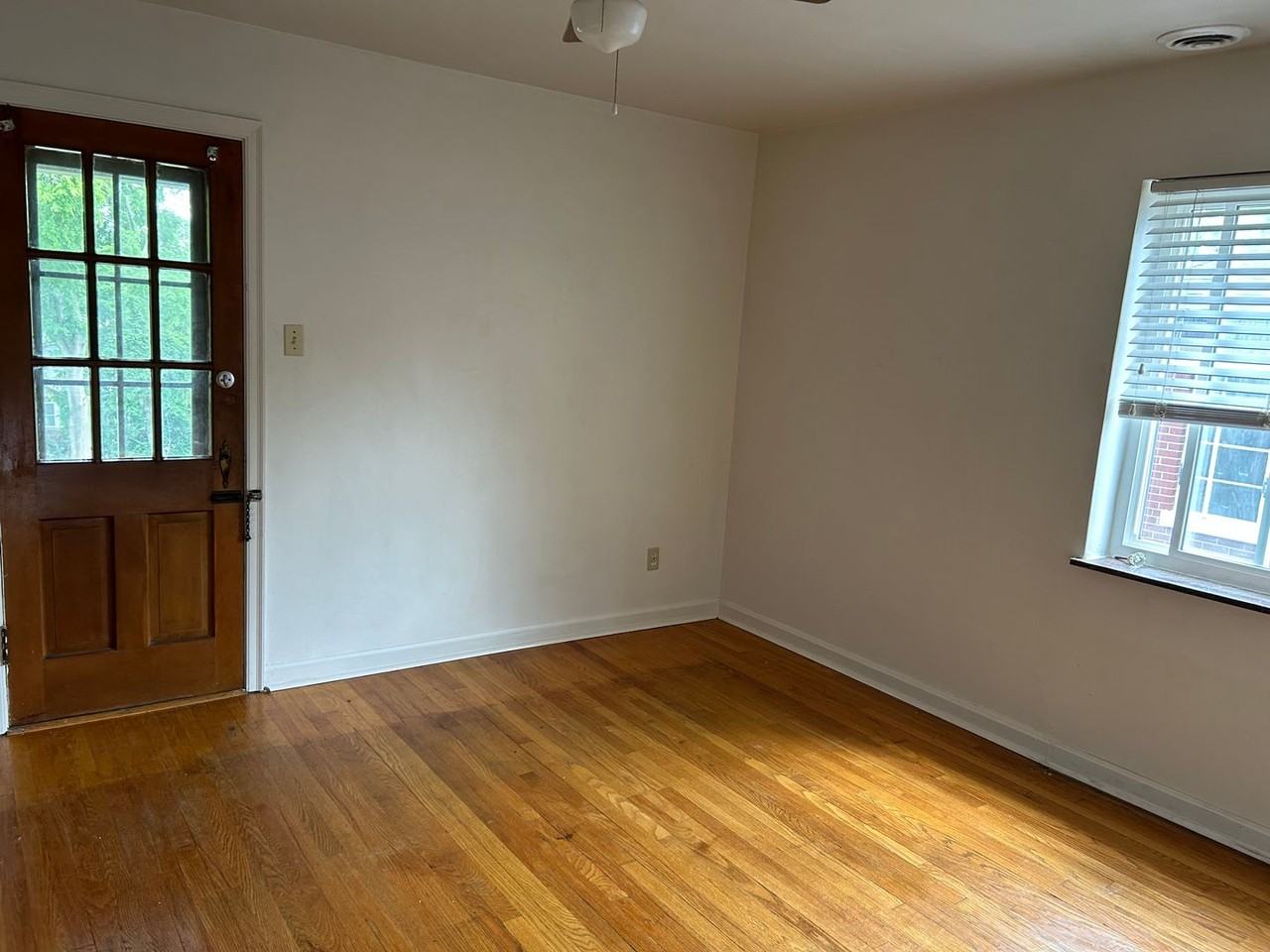 6622 Ravenal Ct - Photo 2 of 5