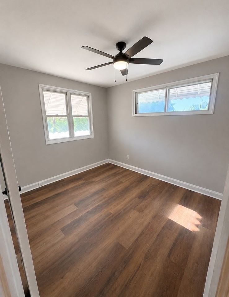 5313 Todd Ave - Photo 2 of 13