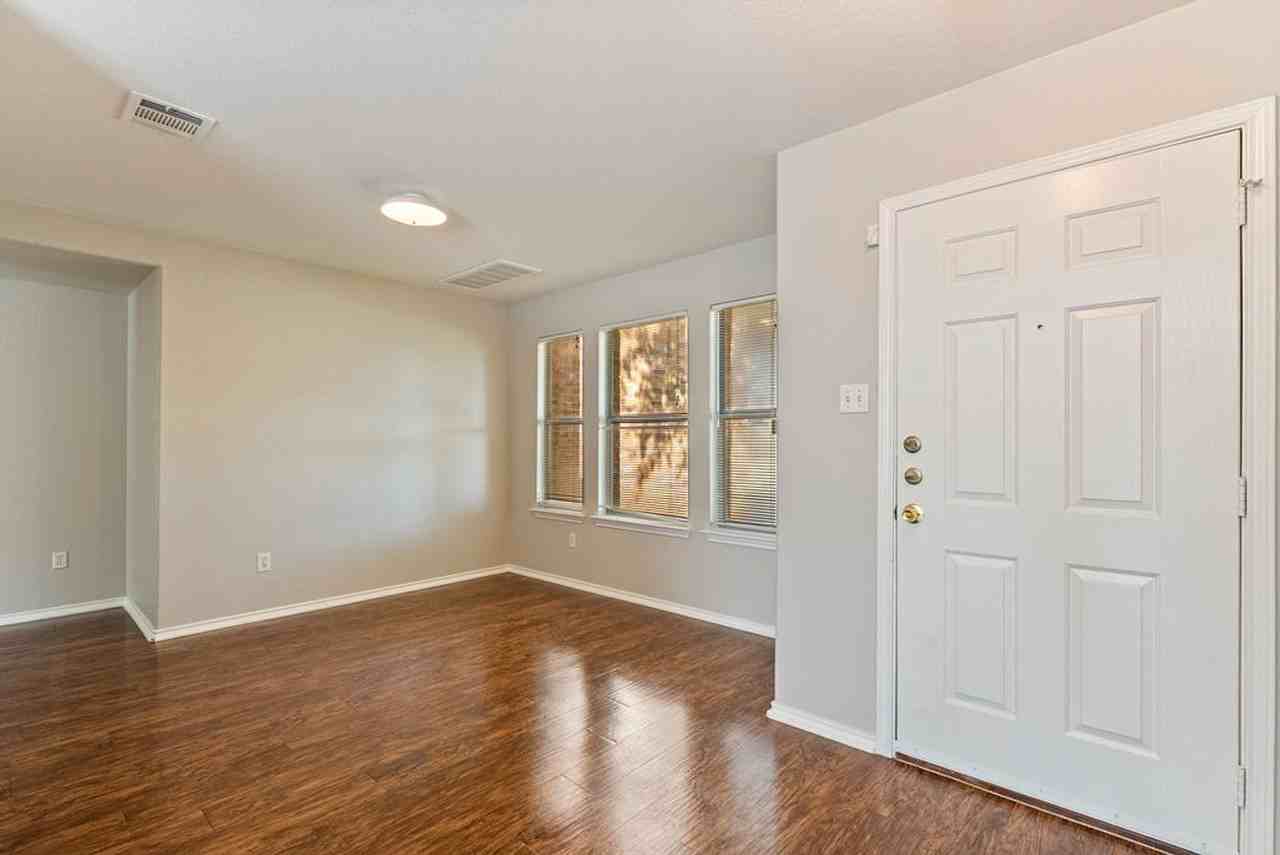 1209 Apollo Cir - Photo 4 of 23