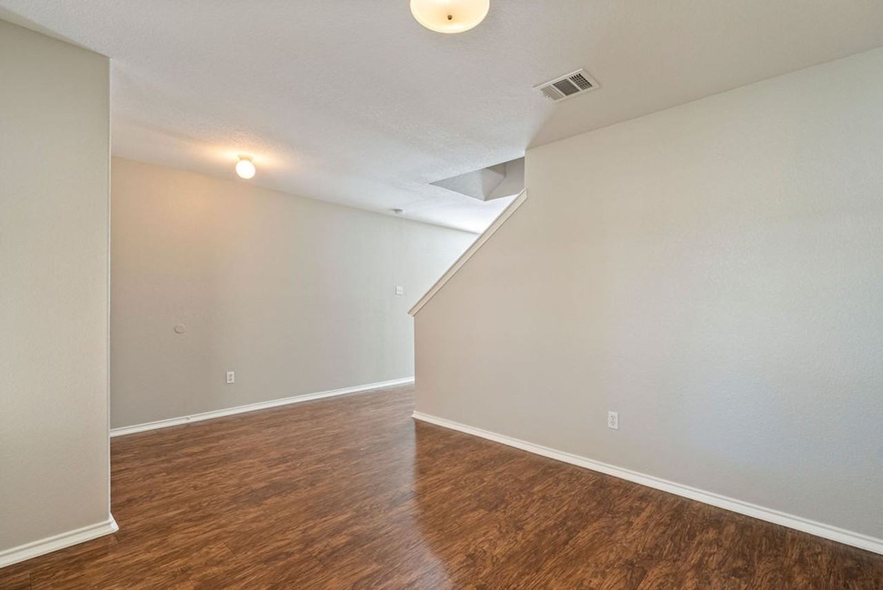 1209 Apollo Cir - Photo 5 of 23