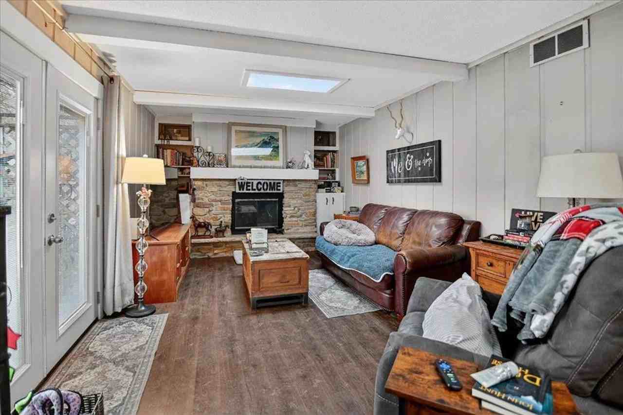 5216 Shorecrest Dr - Photo 7 of 15