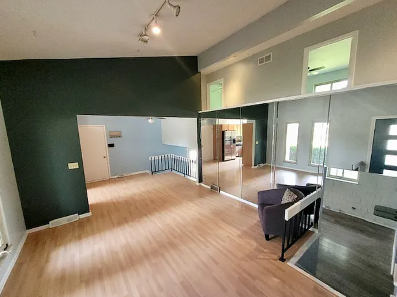 818 Eastchester Dr - Photo 3 of 25