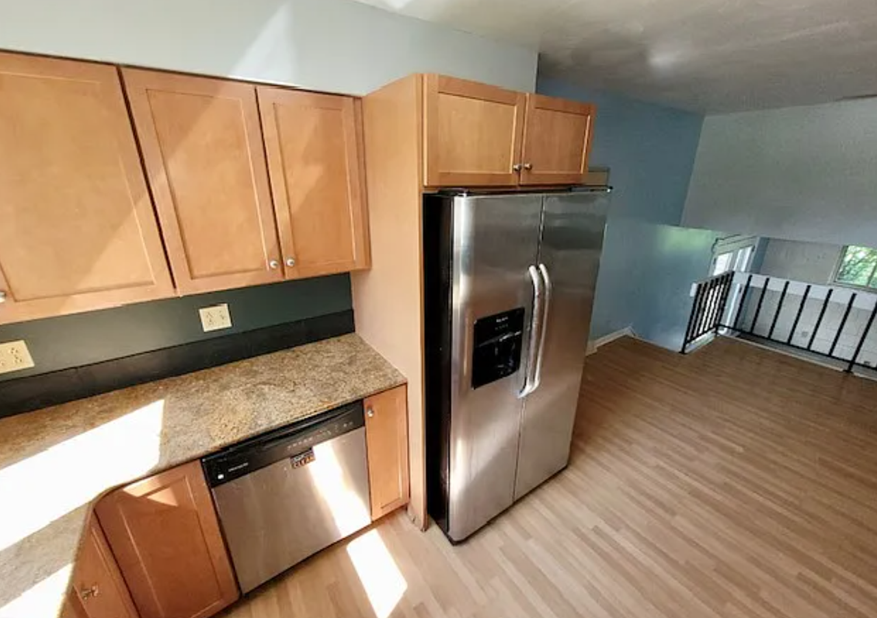 818 Eastchester Dr - Photo 4 of 25