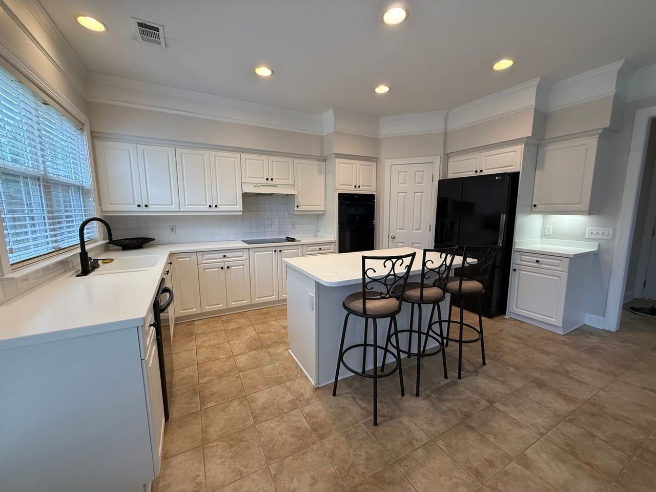 11 Treyburn Ct - Photo 5 of 16