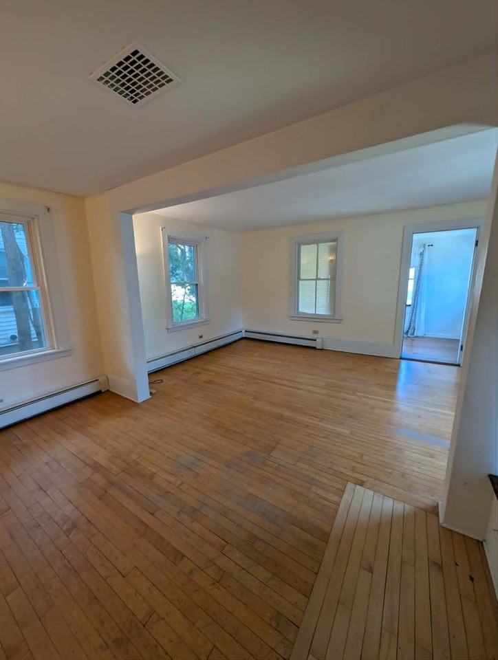 21 Elm St - Photo 3 of 12