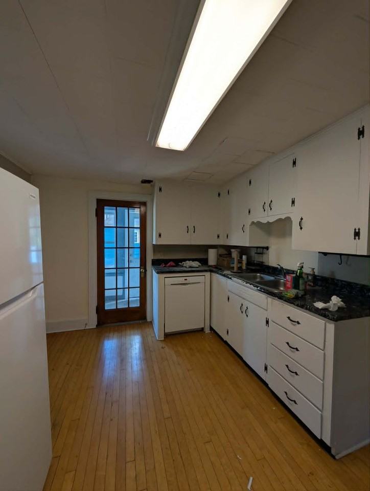 21 Elm St - Photo 4 of 12