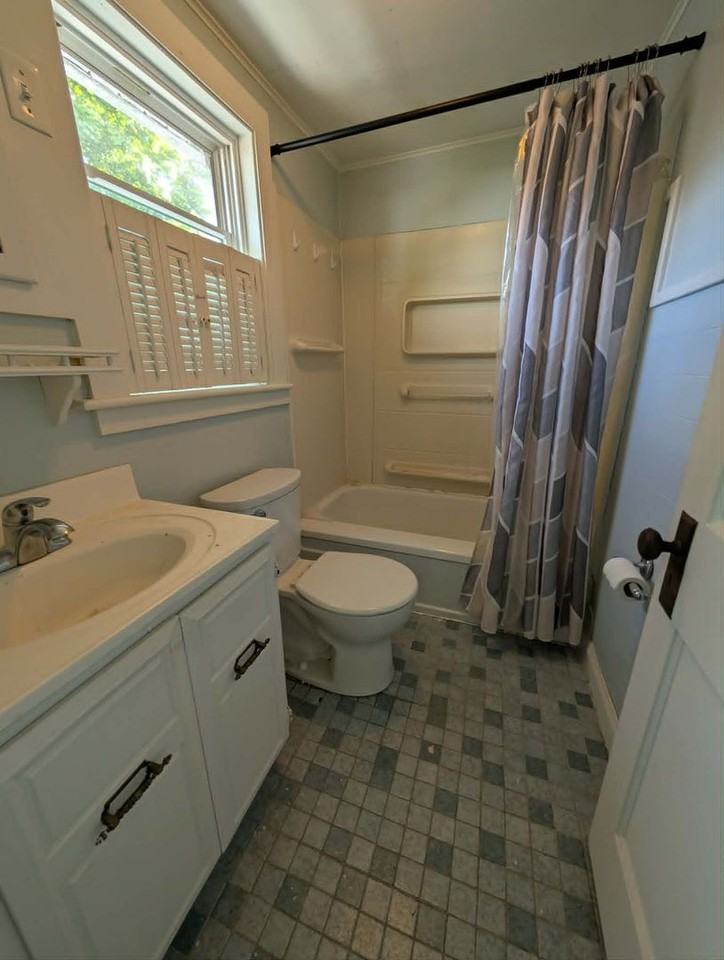21 Elm St - Photo 7 of 12