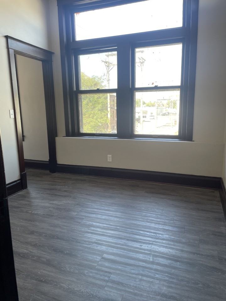223 N Main St #201 - Photo 4 of 5