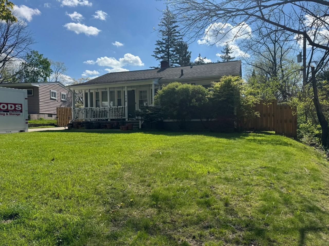 714 Pomona Rd - Photo 2 of 18