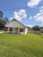 featured image of 226 Loveless St