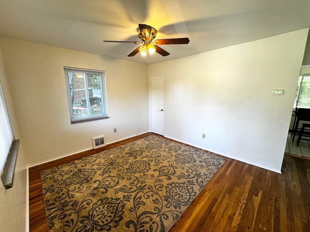 3325 Shadyway Dr - Photo 2 of 11