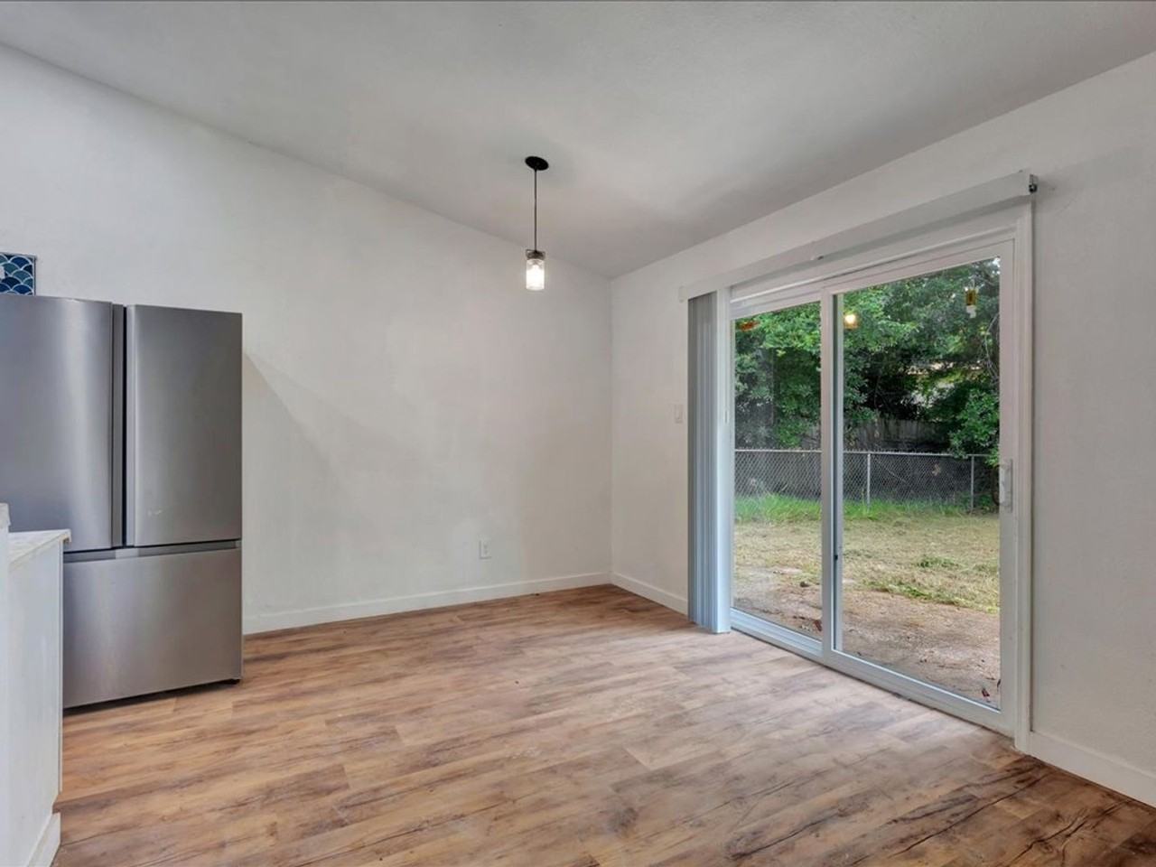 4908 Jade St - Photo 3 of 12